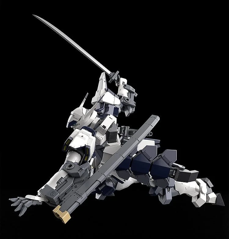 Full Metal Panic! Plastic Model Kit 1/48 Azure Raven with Type 10 Modified Monomolecular Blade Plated Ver. & Special Display Base 18 cm